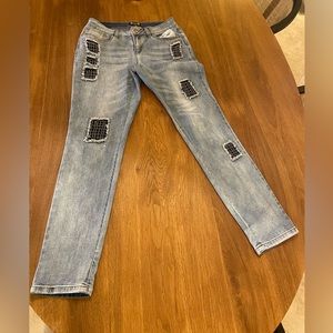 Crystals patch jeans